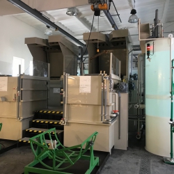 Chemicke-lesteni-olovnateho-a-bezolovnateho-skla-Preciosa-Lustry-a.s.-3